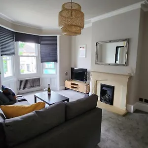Apartment Contemporary, Brighton